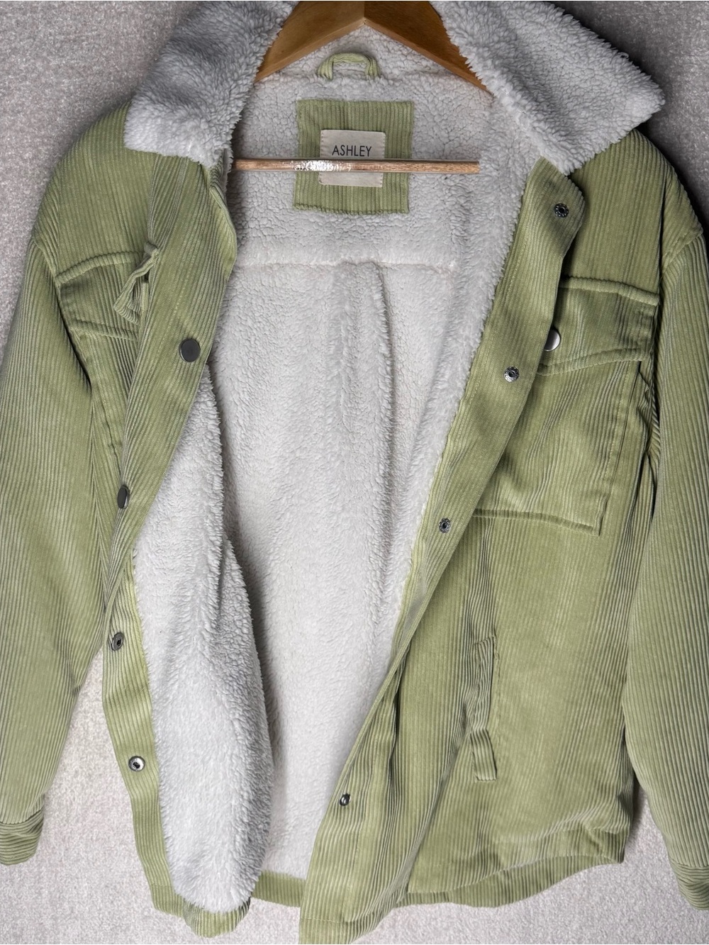 Ashley by 26 International Green Corduroy Jacket With Sherpa Lined Fur Small - Picture 6 of 7